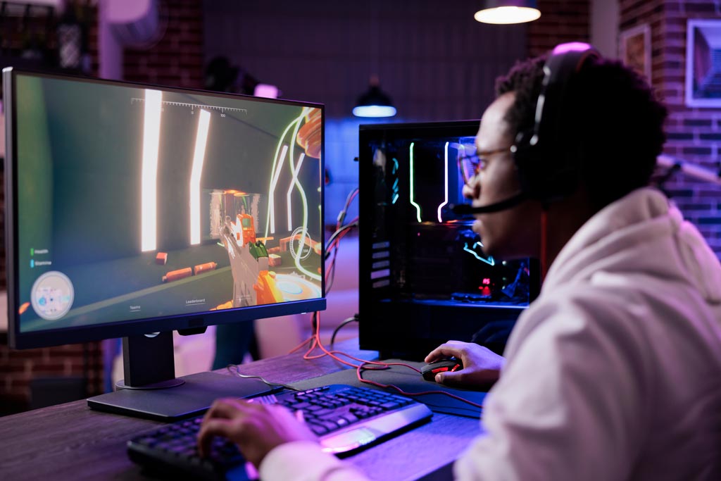 Setup gamer representando a otimização de conexão do ExitLag